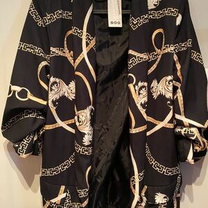 NWT women’s Black and Gold Patterned Blazer size 14